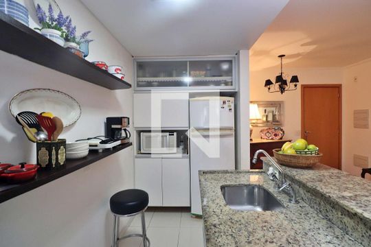Cozinha de apartamento à venda com 1 quarto, 52m² em Jardim, Santo André