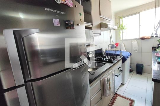 Cozinha de apartamento à venda com 2 quartos, 47m² em Jardim Marcia, Campinas