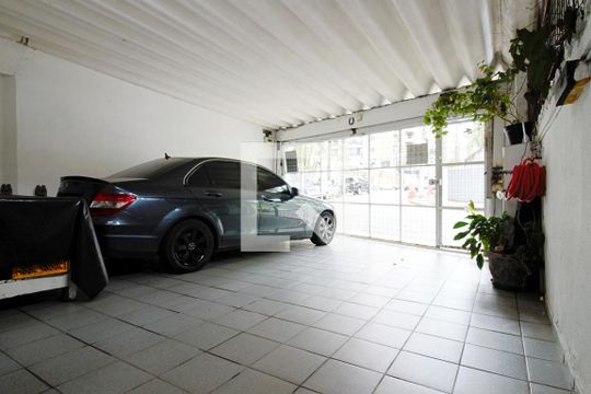 Garagem de casa para alugar com 4 quartos, 780m² em Real Parque, São Paulo