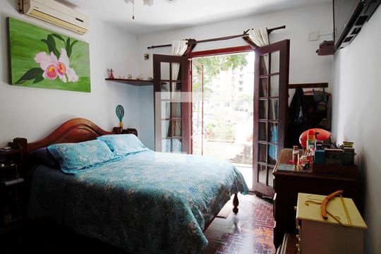 Suíte 1 de casa para alugar com 4 quartos, 780m² em Real Parque, São Paulo