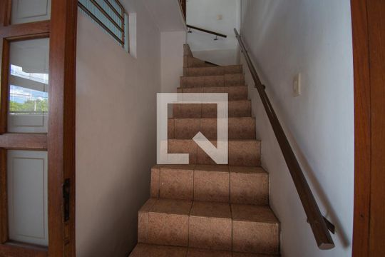 entrada de casa à venda com 3 quartos, 157m² em Canudos, Novo Hamburgo