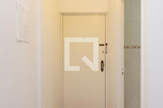 Hall de Entrada de apartamento para alugar com 1 quarto, 45m² em Centro, São Paulo