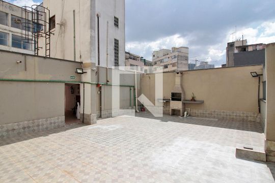 Terraço / Churrasqueira de apartamento para alugar com 1 quarto, 45m² em Centro, São Paulo