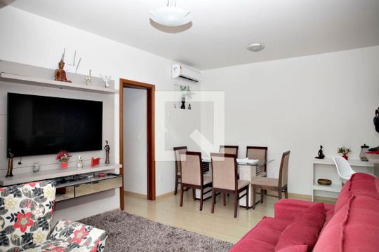 Sala de apartamento à venda com 3 quartos, 82m² em Passo D’areia, Porto Alegre