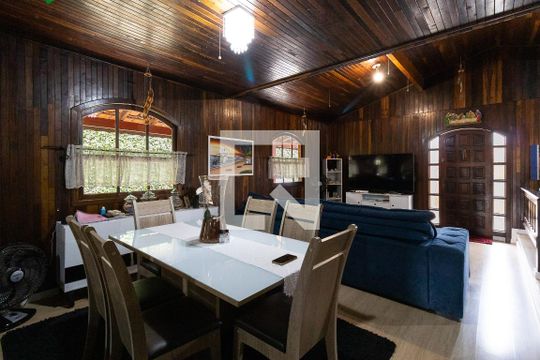 Sala de casa à venda com 5 quartos, 702m² em Engordadouro, Jundiaí