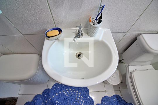 Banheiro do Quarto 1 - Suíte de casa para alugar com 3 quartos, 277m² em Parque Terra Nova Ii, São Bernardo do Campo