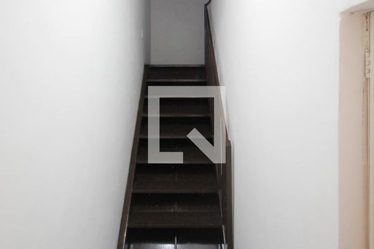 Escadaria de acesso - Sobrado de casa à venda com 2 quartos, 132m² em Vila Moinho Velho, São Paulo