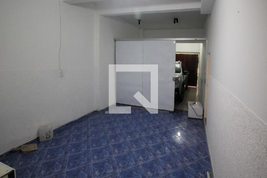 Garagem de casa à venda com 2 quartos, 132m² em Vila Moinho Velho, São Paulo