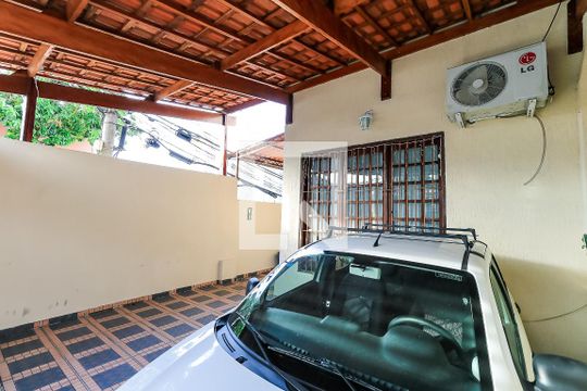 Garagem de casa à venda com 3 quartos, 125m² em Jardim Umarizal, São Paulo