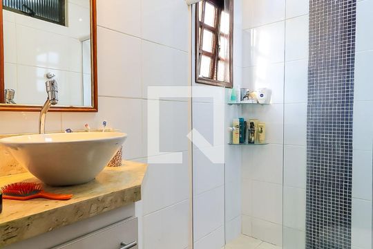 Banheiro da Suíte de casa à venda com 3 quartos, 125m² em Jardim Umarizal, São Paulo