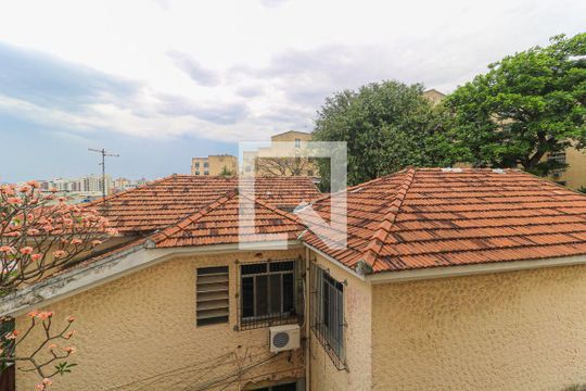 Quarto 2 vista de apartamento para alugar com 2 quartos, 72m² em Méier, Rio de Janeiro