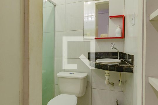 Banheiro da Suíte de apartamento para alugar com 1 quarto, 45m² em Brotas, Salvador