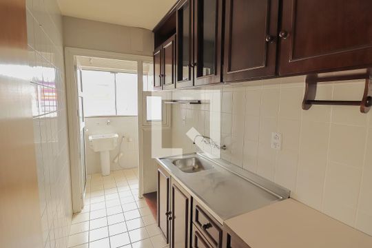 Cozinha de apartamento à venda com 2 quartos, 60m² em São João Batista, São Leopoldo