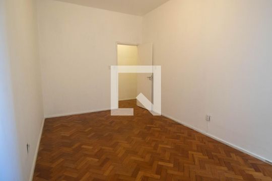 Quarto 2 de apartamento à venda com 5 quartos, 225m² em Copacabana, Rio de Janeiro
