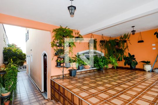 Garagem de casa à venda com 3 quartos, 181m² em Vila Maricy, Guarulhos