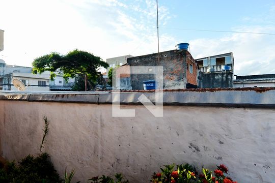 Vista do Quarto 1 de casa à venda com 3 quartos, 181m² em Vila Maricy, Guarulhos
