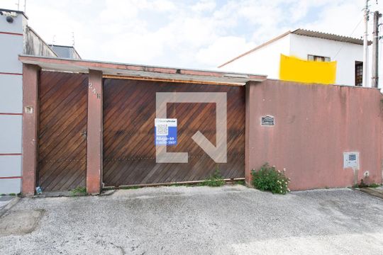 Fachada de casa para alugar com 3 quartos, 180m² em Jardim Maria Augusta, Taubaté