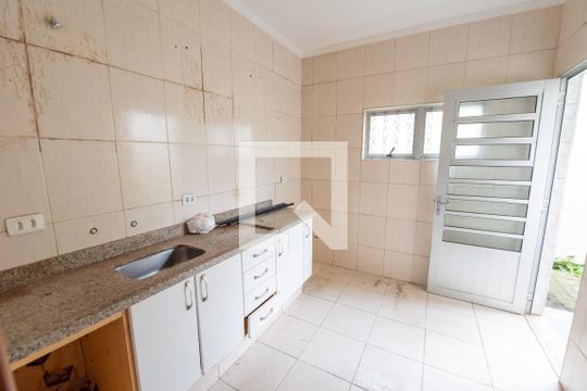 Cozinha de casa para alugar com 3 quartos, 180m² em Jardim Maria Augusta, Taubaté