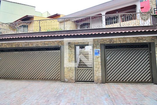 Fachada de casa à venda com 4 quartos, 320m² em Baeta Neves, São Bernardo do Campo