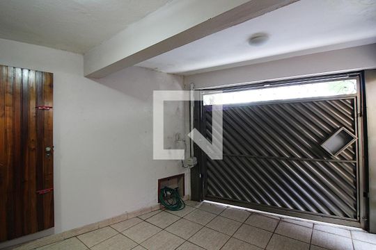 Garagem de casa à venda com 4 quartos, 320m² em Baeta Neves, São Bernardo do Campo