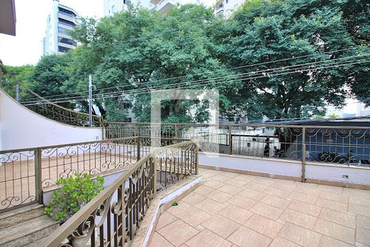 Varanda de casa à venda com 4 quartos, 320m² em Baeta Neves, São Bernardo do Campo