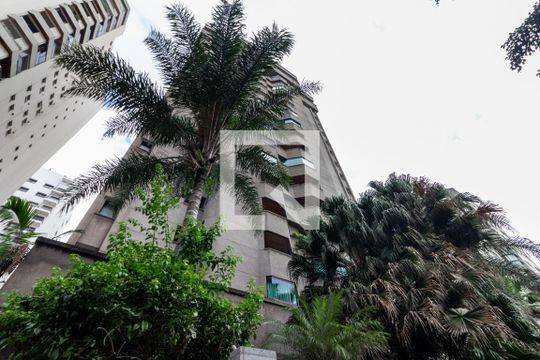 Fachada de apartamento para alugar com 1 quarto, 50m² em Vila Uberabinha, São Paulo