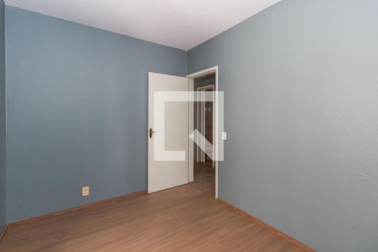 Quarto 1 de apartamento à venda com 2 quartos, 50m² em Rubem Berta, Porto Alegre