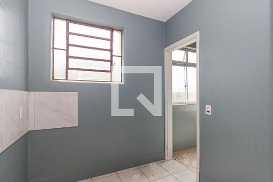 Cozinha e Área de Serviço de apartamento à venda com 2 quartos, 50m² em Rubem Berta, Porto Alegre