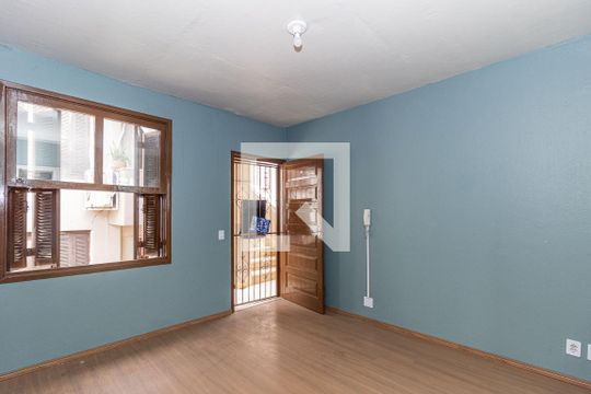 Sala de apartamento à venda com 2 quartos, 50m² em Rubem Berta, Porto Alegre