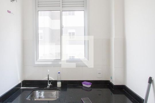 Área de Serviço de apartamento para alugar com 2 quartos, 34m² em Santo Amaro, São Paulo