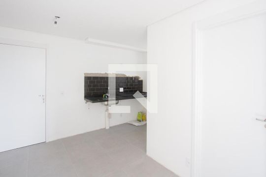 Sala de apartamento para alugar com 2 quartos, 34m² em Santo Amaro, São Paulo