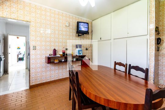 Copa de casa à venda com 4 quartos, 230m² em Caxingui, São Paulo