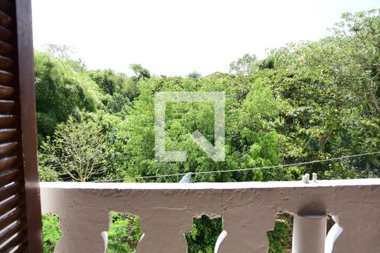 Suíte de casa para alugar com 3 quartos, 250m² em Jardim Rebelato, Cotia