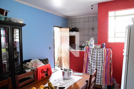 Copa de casa para alugar com 3 quartos, 250m² em Jardim Rebelato, Cotia