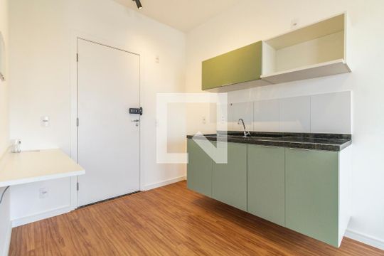 Cozinha de kitnet/studio à venda com 1 quarto, 25m² em Pinheiros, São Paulo