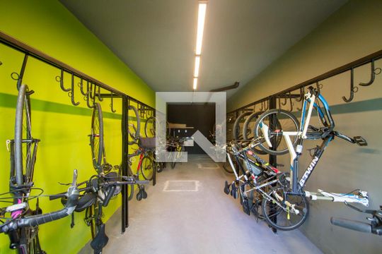 Área comum - Bicicletário de kitnet/studio à venda com 1 quarto, 25m² em Pinheiros, São Paulo