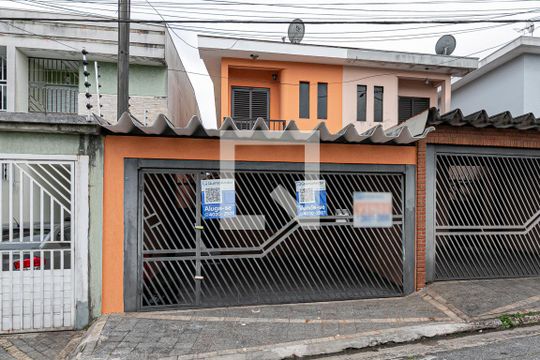 Fachada de casa à venda com 3 quartos, 120m² em Jardim Maringá, São Paulo