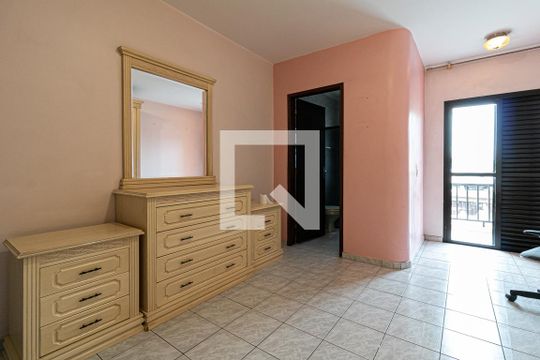 Suite de casa para alugar com 3 quartos, 120m² em Jardim Maringá, São Paulo