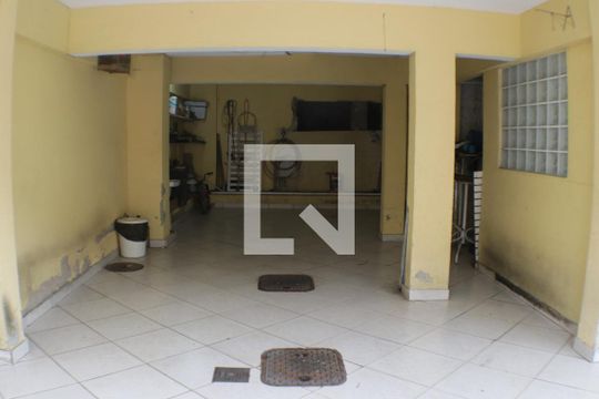 Garagem de casa à venda com 3 quartos, 230m² em Taquara, Rio de Janeiro