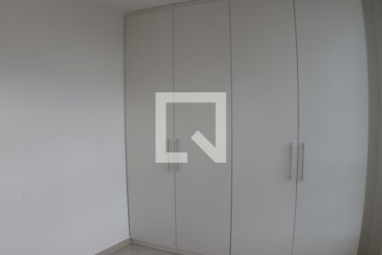 Quarto 1 de apartamento para alugar com 2 quartos, 58m² em Taquara, Rio de Janeiro