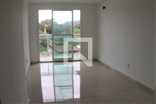 Sala de apartamento para alugar com 2 quartos, 58m² em Taquara, Rio de Janeiro