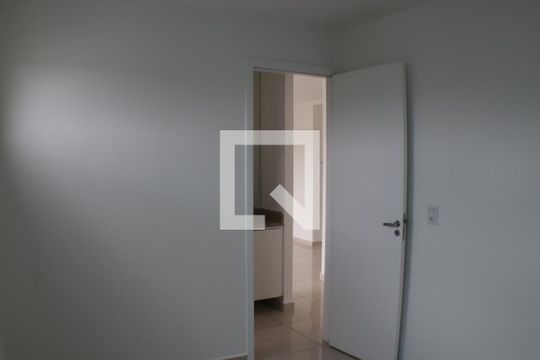 Quarto 1 de apartamento para alugar com 2 quartos, 58m² em Taquara, Rio de Janeiro