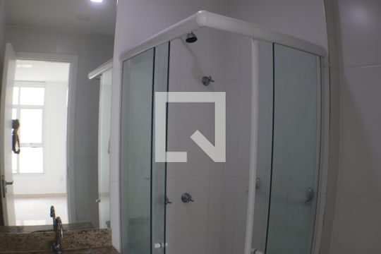 Banheiro da Suíte de apartamento para alugar com 2 quartos, 58m² em Taquara, Rio de Janeiro