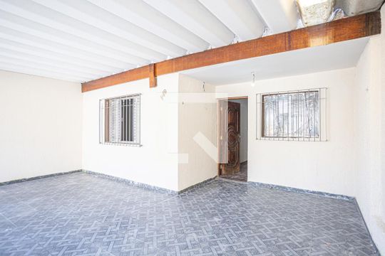 Garagem de casa à venda com 3 quartos, 167m² em Conceição, Osasco