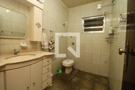 Banheiro de casa à venda com 4 quartos, 210m² em Vila Santa Clara, São Paulo