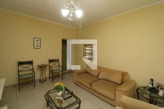 Sala de casa à venda com 4 quartos, 210m² em Vila Santa Clara, São Paulo