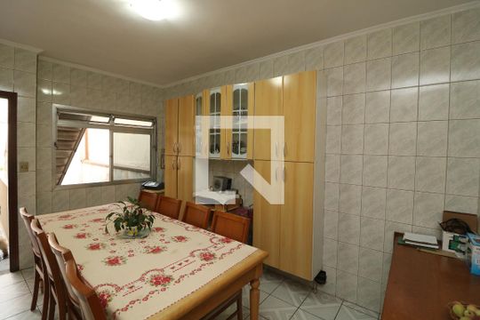 Copa de casa à venda com 4 quartos, 210m² em Vila Santa Clara, São Paulo