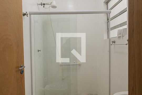 Banheiro Social de casa à venda com 5 quartos, 290m² em Chácara Califórnia, São Paulo