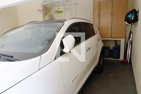Garagem de casa de condomínio à venda com 2 quartos, 104m² em Jardim Maria Duarte, São Paulo