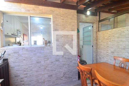 Varanda de casa de condomínio à venda com 2 quartos, 110m² em Igara, Canoas
